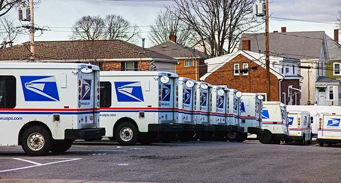 US Postal Service Offers $50k to Arrest Gunman Who Shot Mail Carrier in Chicago