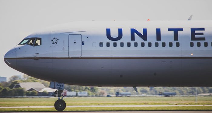 United Airline Posts $1.8 Billion Loss, CEO Expresses Hopes in the Future