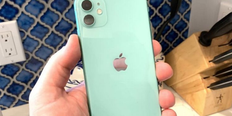 Apple Commences Replacement for Newer iPhones 12 & Free Fix for iPhone 11