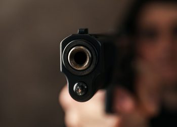 Armed Robbers Invade and Loot a Bank in Criciúma, Brazil; Two People Wounded